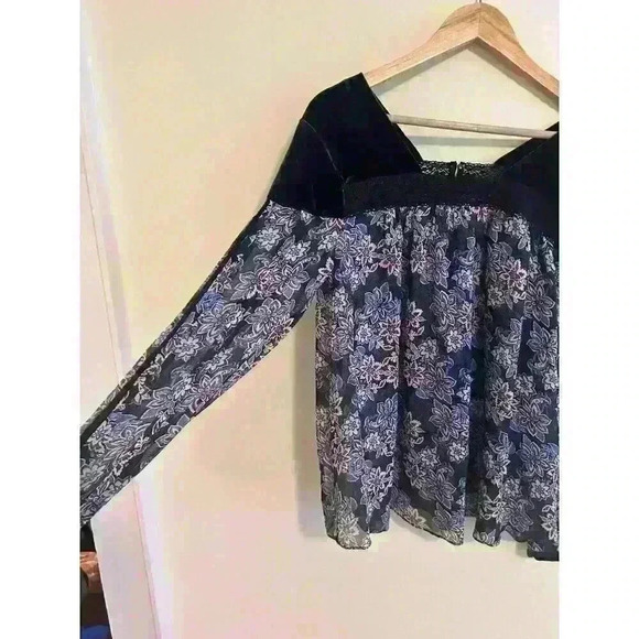 Sundance Velvet Floral 100% Silk Peasant Blouse Women's Size Small Boho - Picture 2 of 7